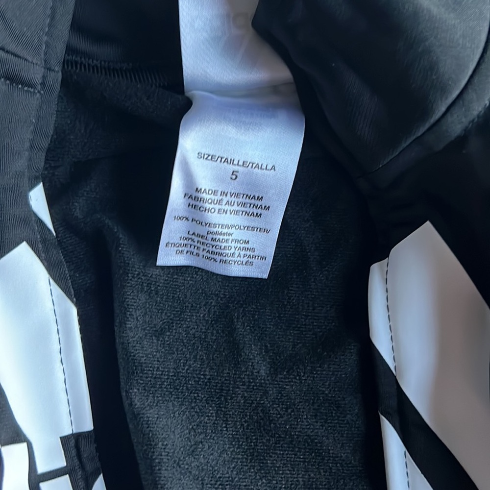 Sweater & jacket bundle - Picture 4 of 8